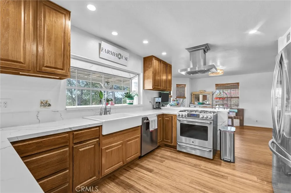 35120 Calle Nopal Temecula, CA 92592