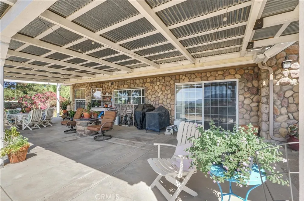 35120 Calle Nopal Temecula, CA 92592