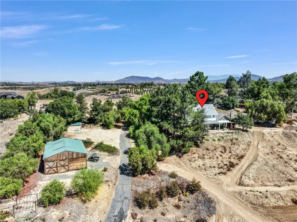 35120 Calle Nopal Temecula, CA 92592