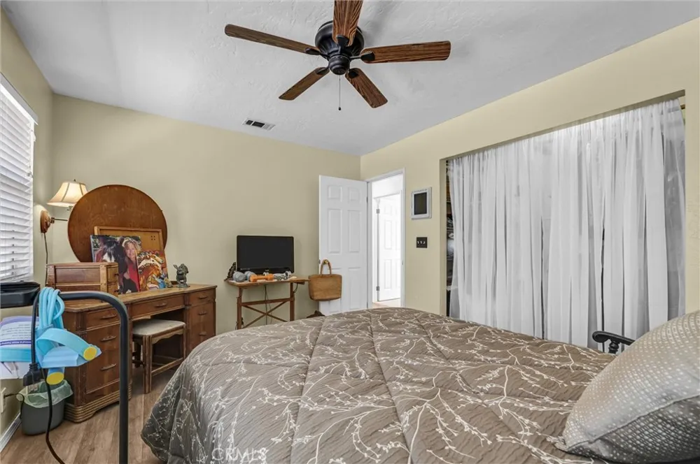 35120 Calle Nopal Temecula, CA 92592