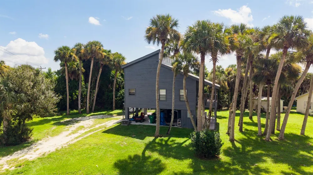 1017 Sabal Palm Drive Okeechobee, FL 34974