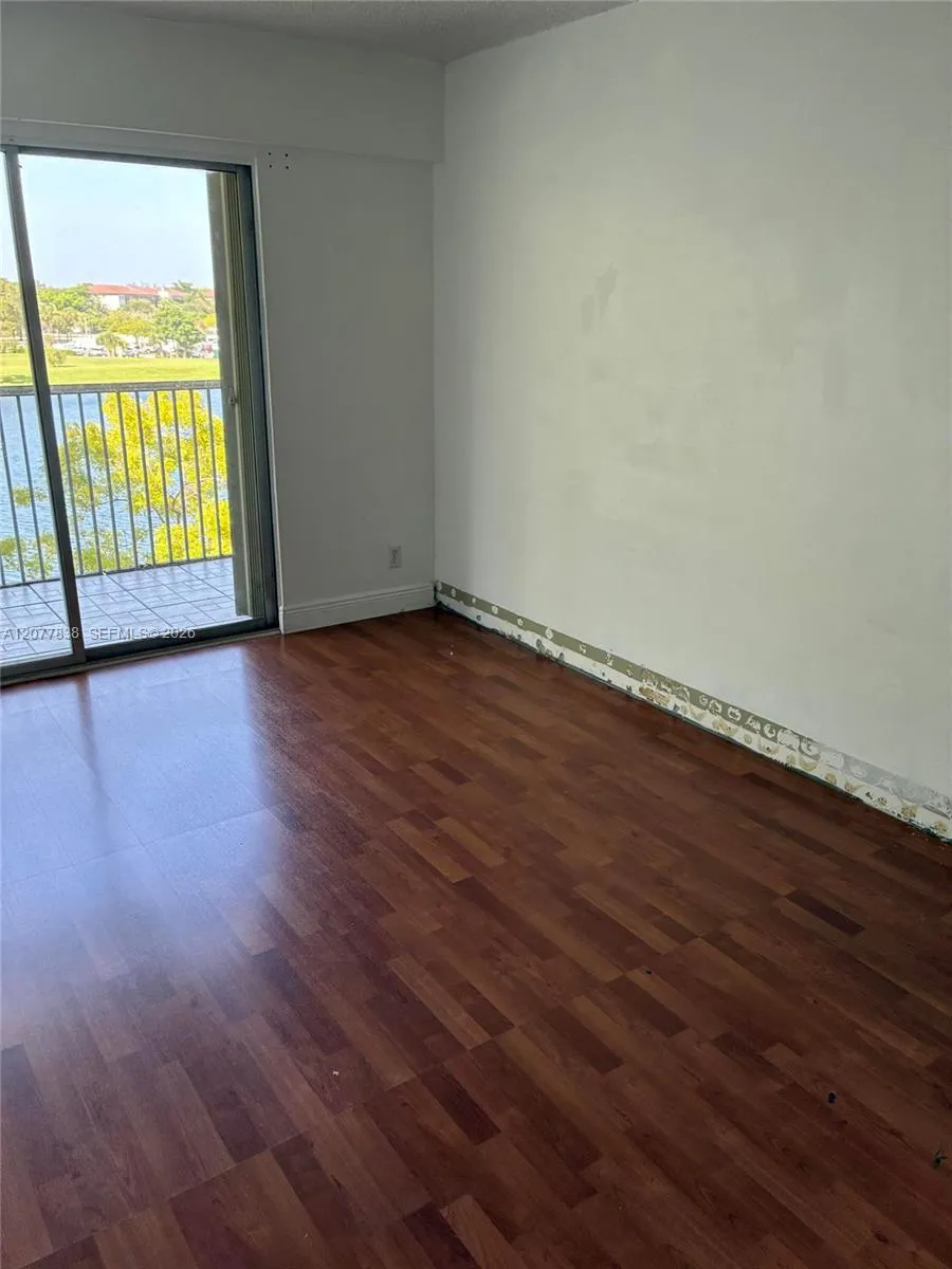 1251 SW 134th Way #405A Pembroke Pines, FL 33027