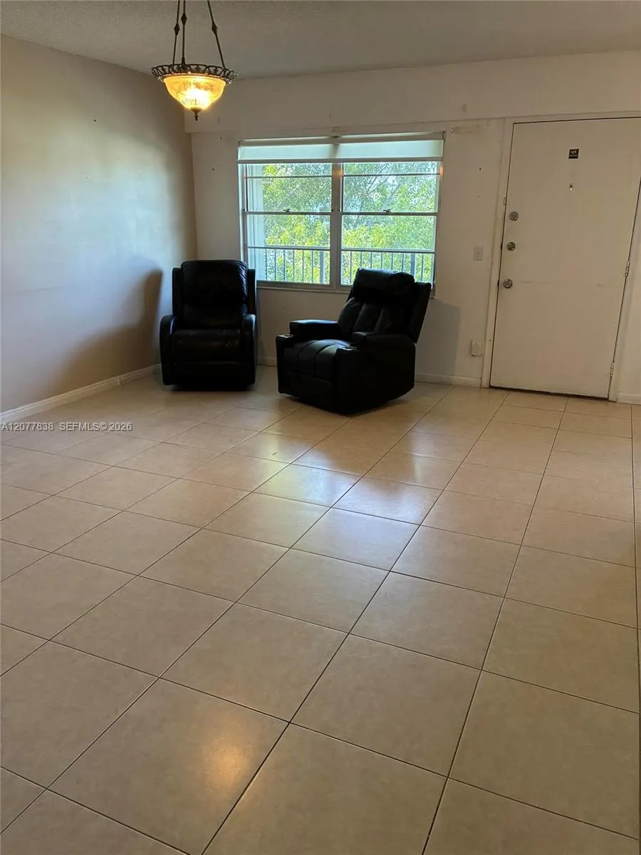 1251 SW 134th Way #405A Pembroke Pines, FL 33027