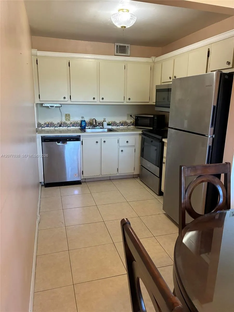 1251 SW 134th Way #405A Pembroke Pines, FL 33027