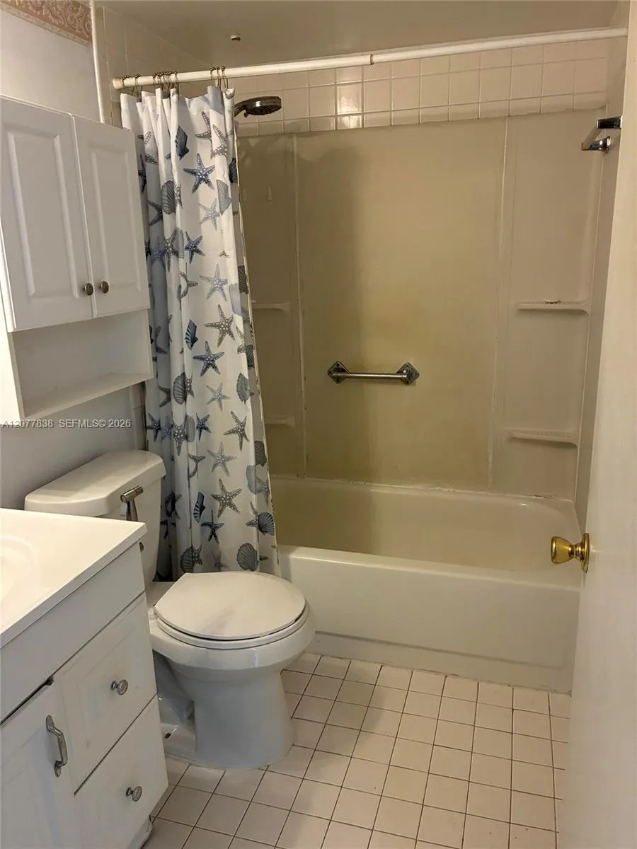 1251 SW 134th Way #405A Pembroke Pines, FL 33027