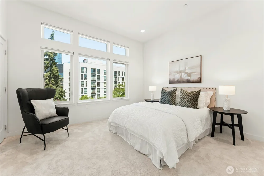 10762 SE 1st Drive #22 Bellevue, WA 98004