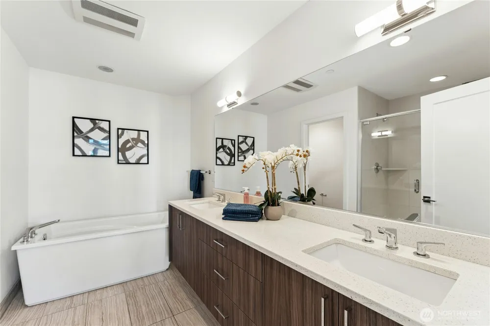 10762 SE 1st Drive #22 Bellevue, WA 98004
