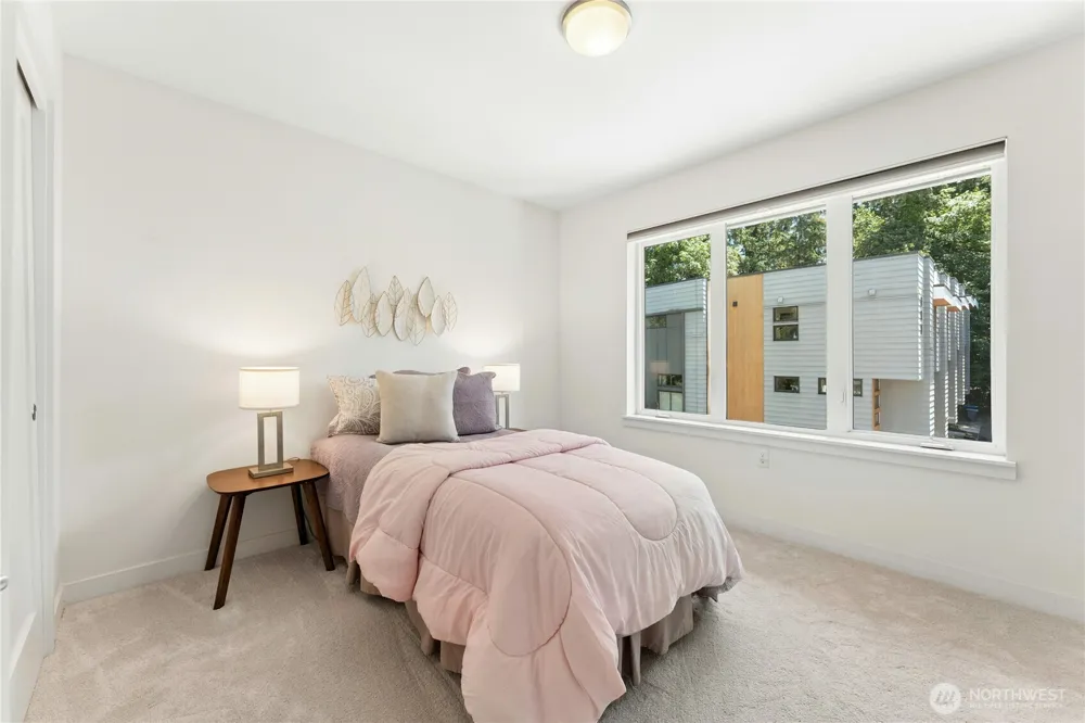 10762 SE 1st Drive #22 Bellevue, WA 98004