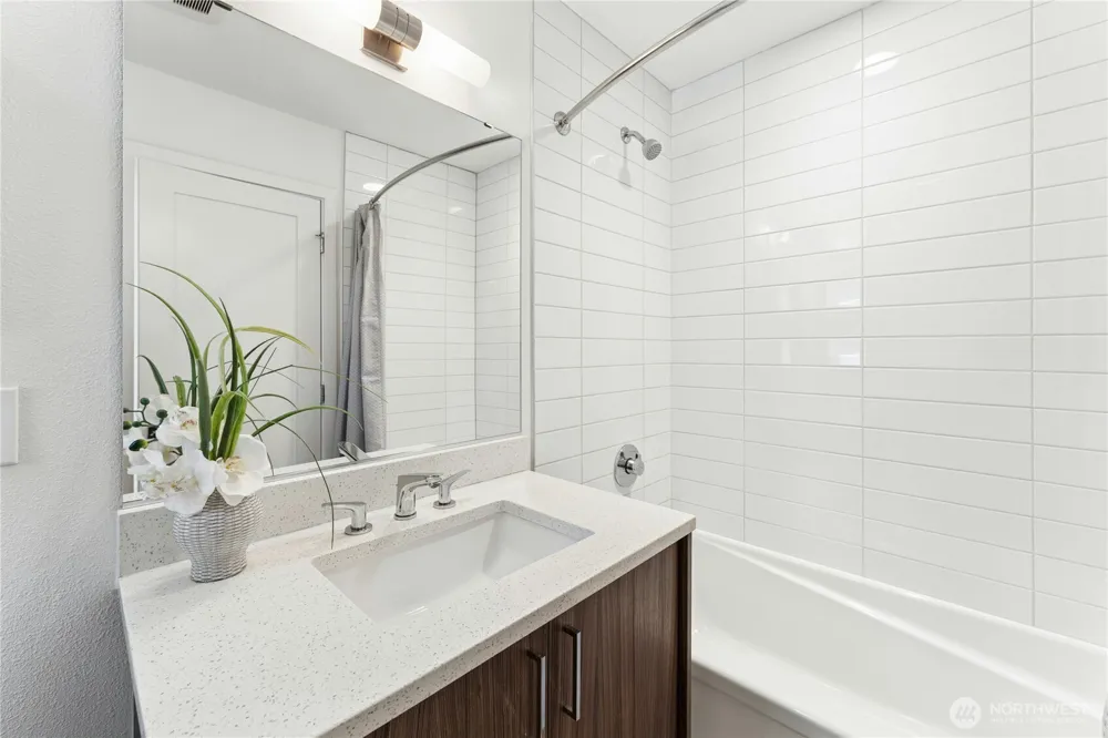 10762 SE 1st Drive #22 Bellevue, WA 98004