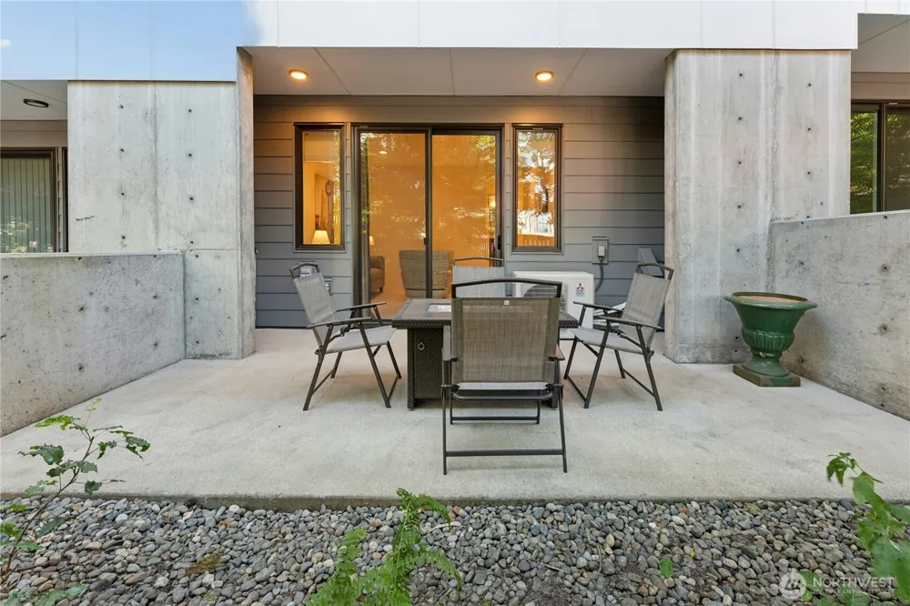 10762 SE 1st Drive #22 Bellevue, WA 98004