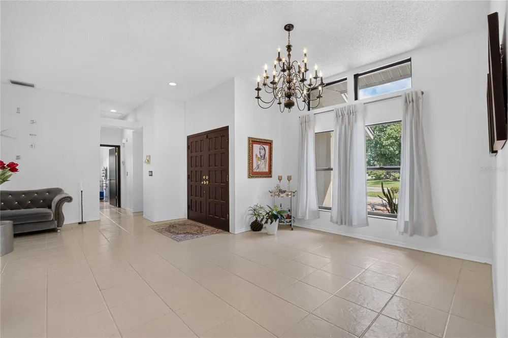 2814 HAMMOCK DRIVE Plant City, FL 33566