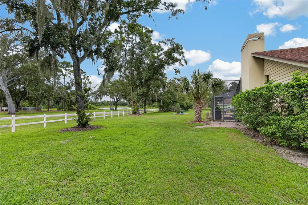 2814 HAMMOCK DRIVE Plant City, FL 33566