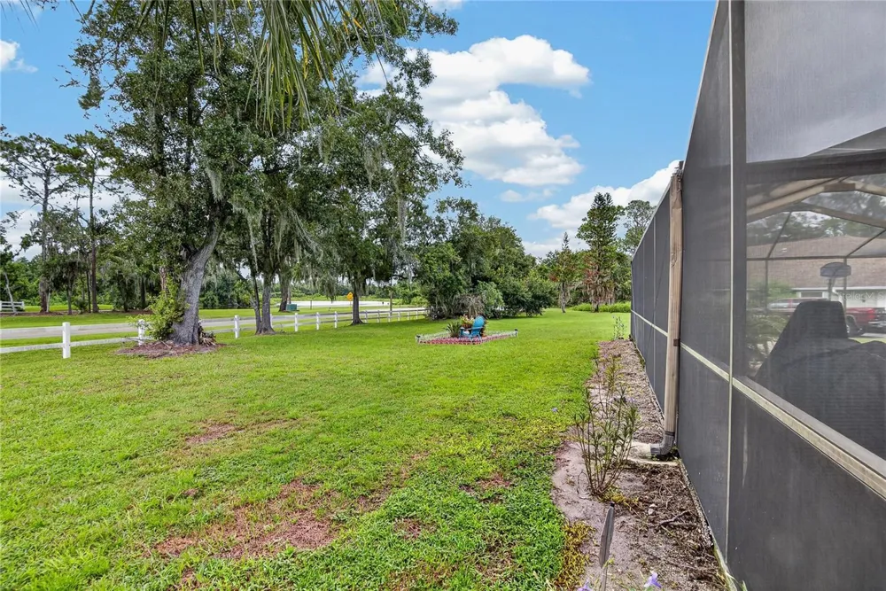 2814 HAMMOCK DRIVE Plant City, FL 33566