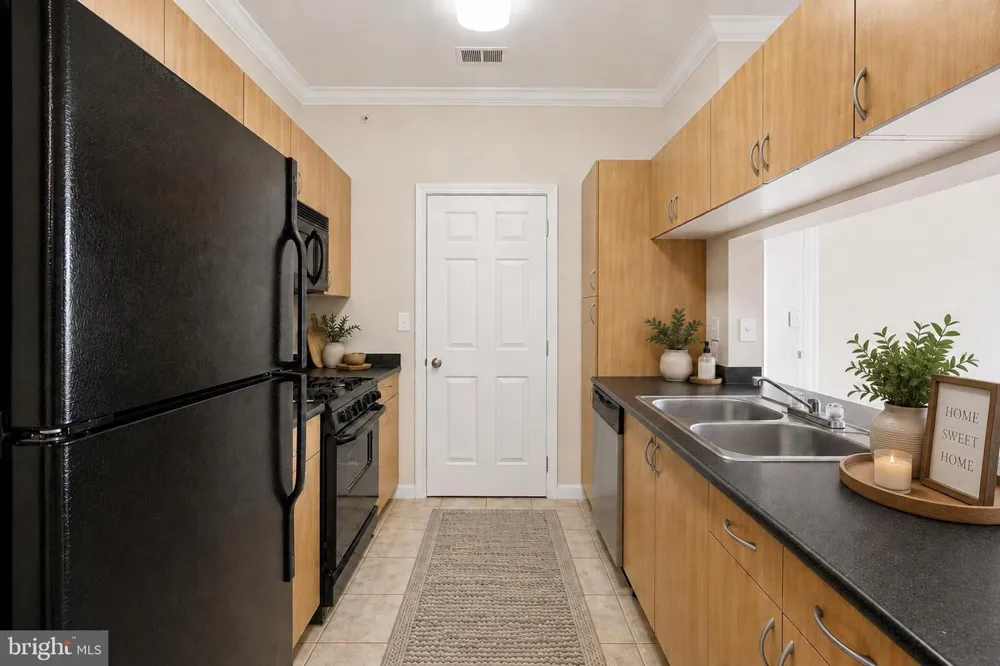 19611 GALWAY BAY CIRCLE #402 Germantown, MD 20874