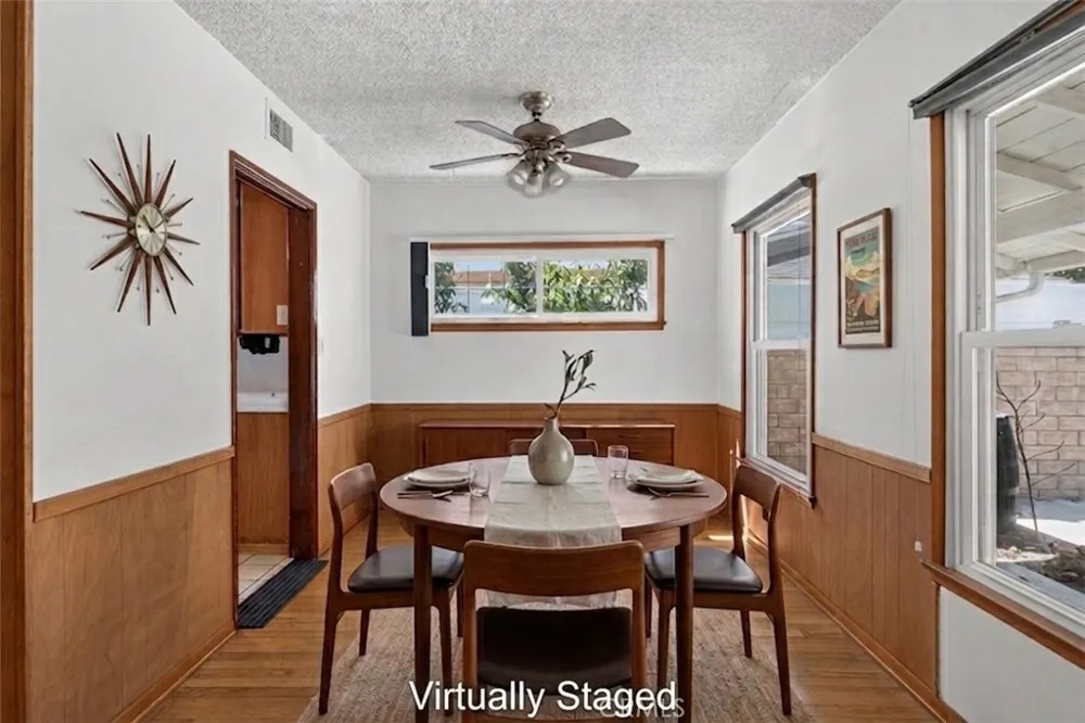 7238 Balcom Avenue Reseda, CA 91335