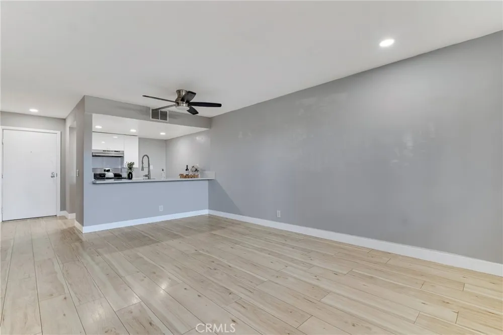 12601 Van Nuys Boulevard #104 Pacoima, CA 91331