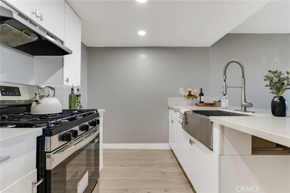12601 Van Nuys Boulevard #104 Pacoima, CA 91331