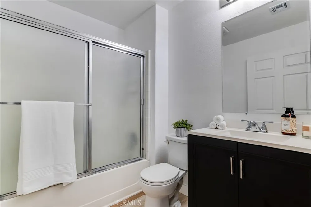 12601 Van Nuys Boulevard #104 Pacoima, CA 91331