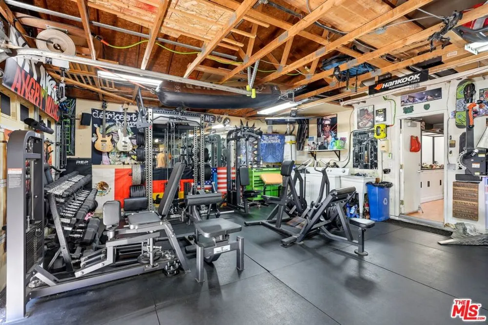 42954 Fanchon Avenue Lancaster, CA 93536