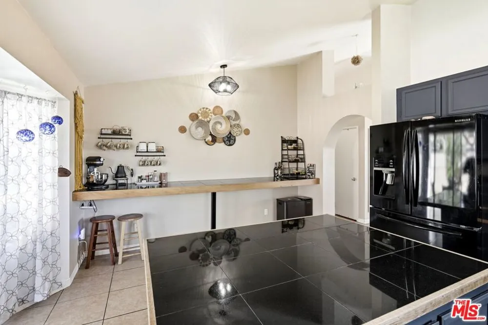42954 Fanchon Avenue Lancaster, CA 93536