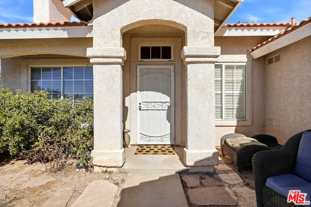 42954 Fanchon Avenue Lancaster, CA 93536