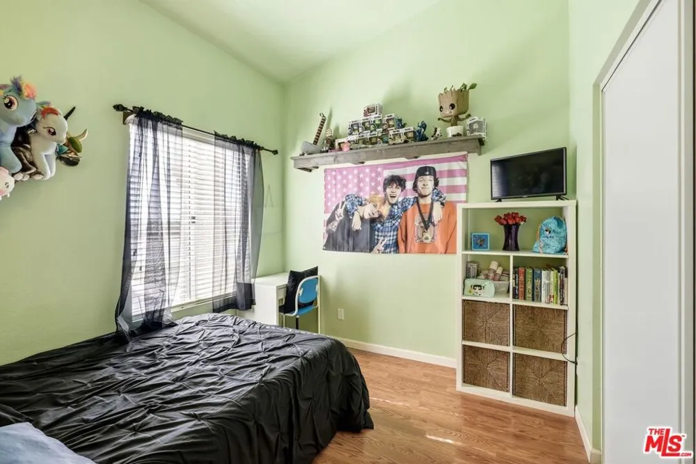 42954 Fanchon Avenue Lancaster, CA 93536
