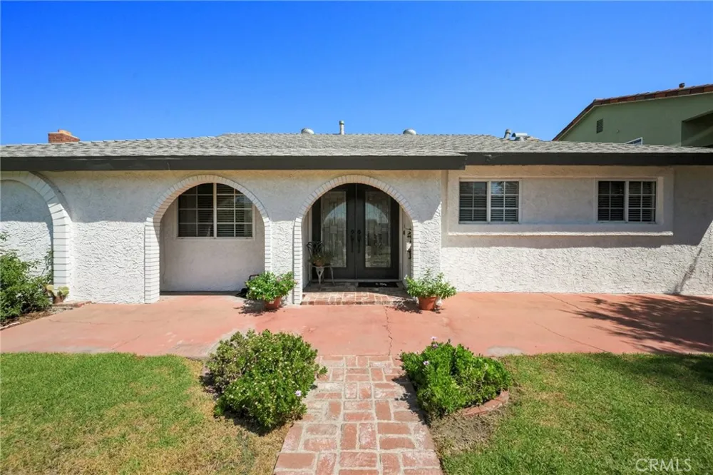 1001 Highland Court Upland, CA 91786