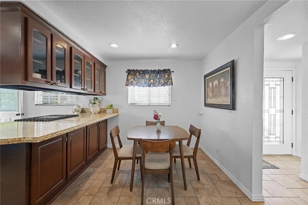 1001 Highland Court Upland, CA 91786