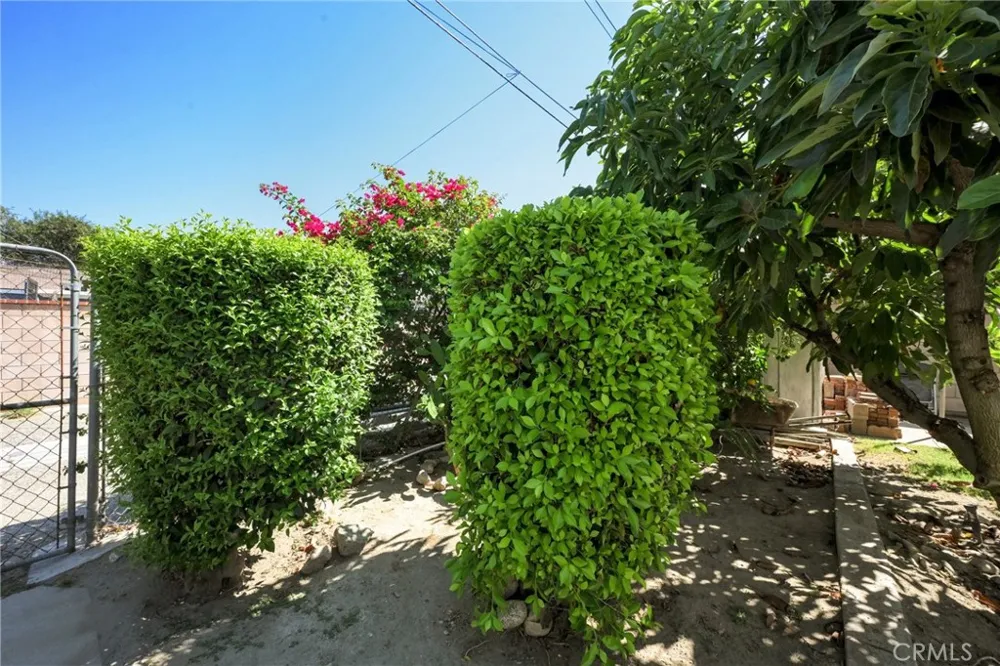 1001 Highland Court Upland, CA 91786