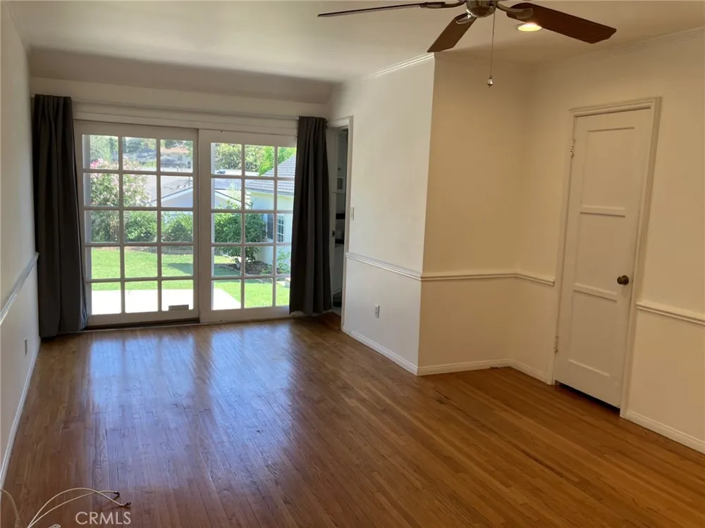 1531 Hillside Glendale, CA 91208