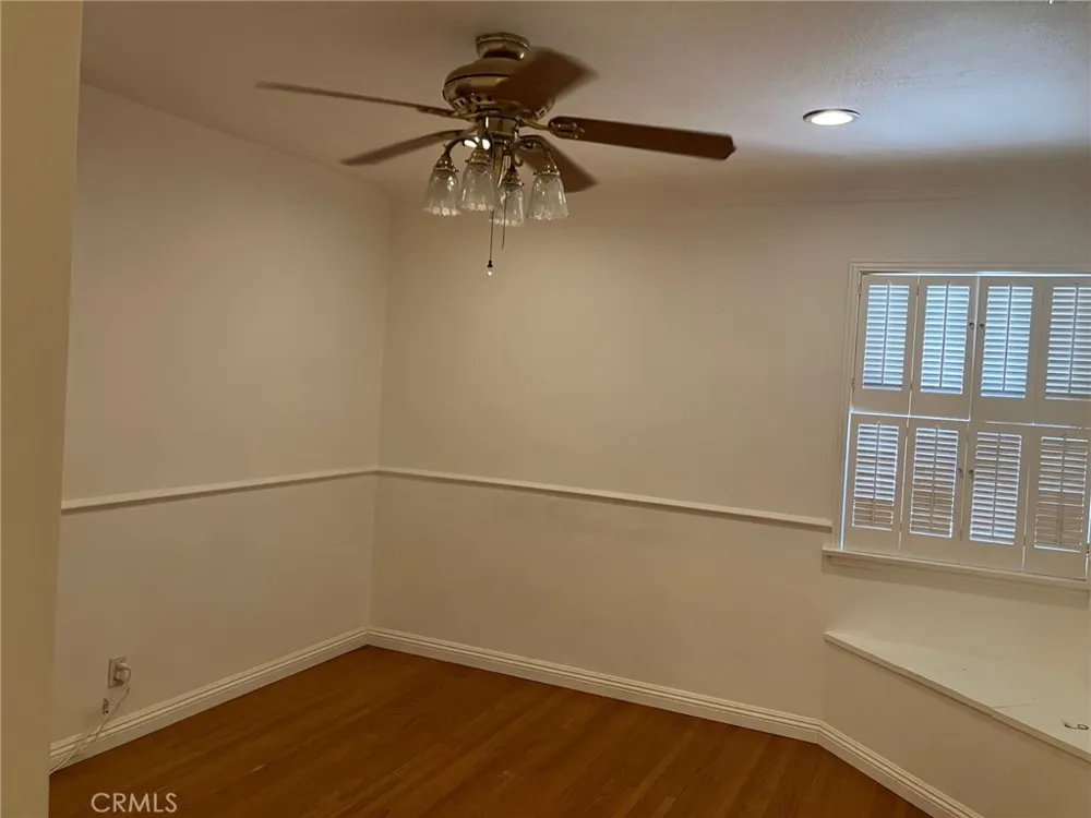 1531 Hillside Glendale, CA 91208