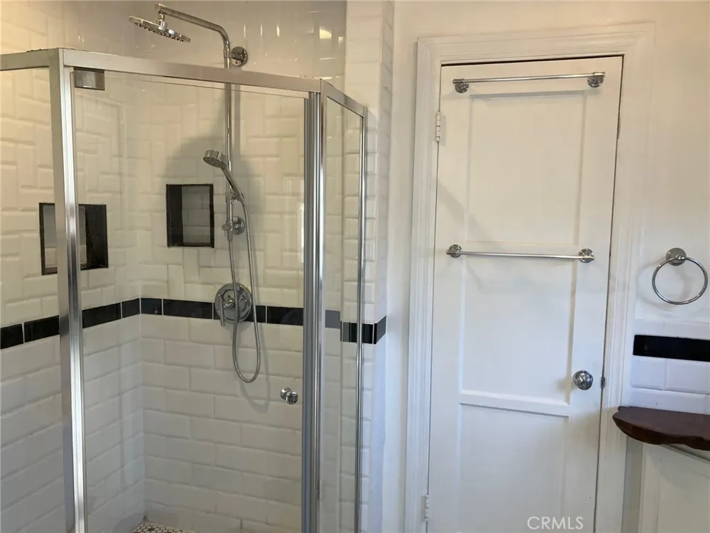 1531 Hillside Glendale, CA 91208