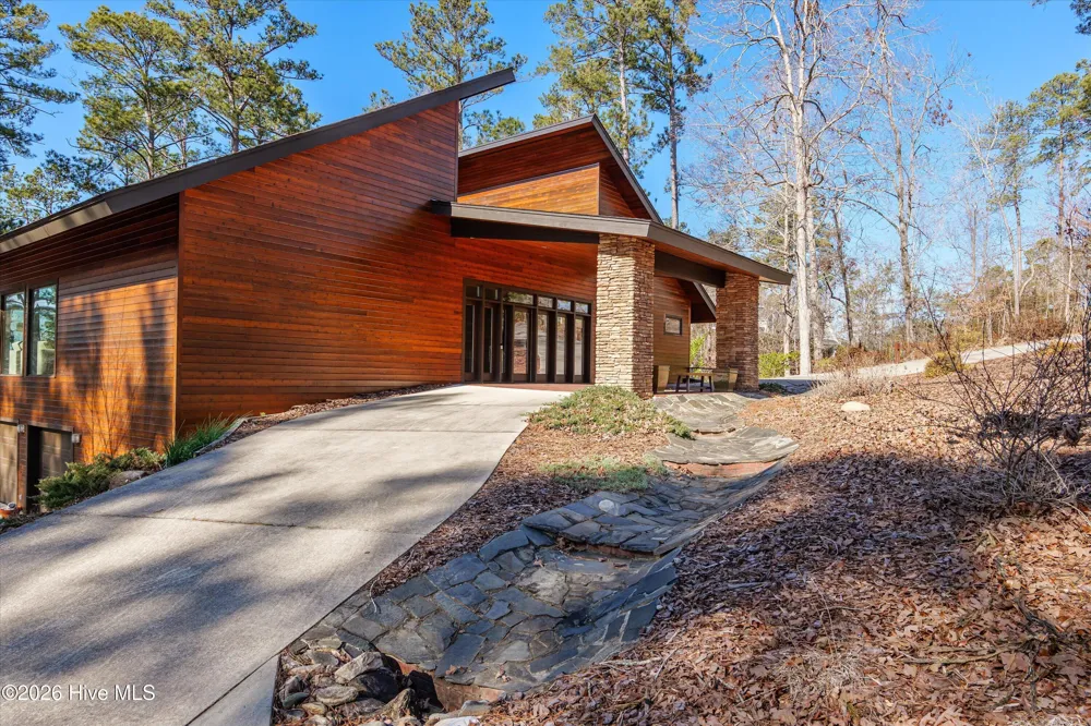 210 Bellefaye Lane Mccormick, SC 29835