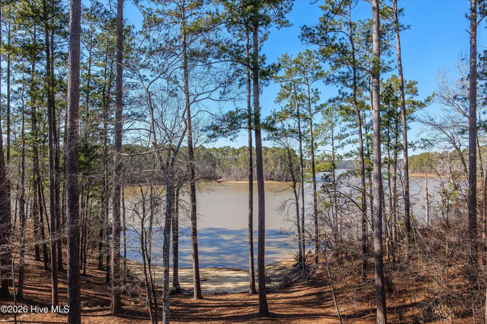210 Bellefaye Lane Mccormick, SC 29835