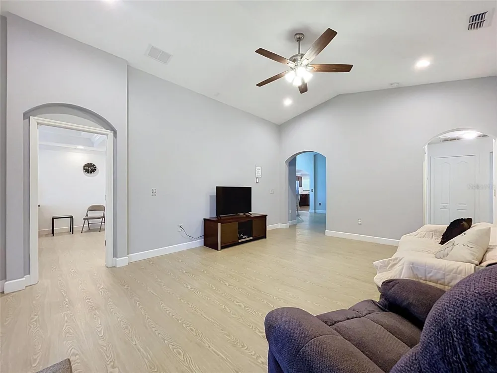 418 MAJESTIC GARDENS BLVD Winter Haven, FL 33880