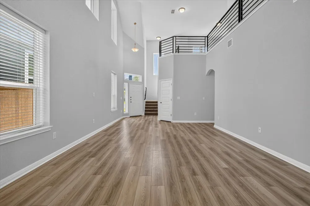 11200 El Capitan Drive Austin, TX 78747