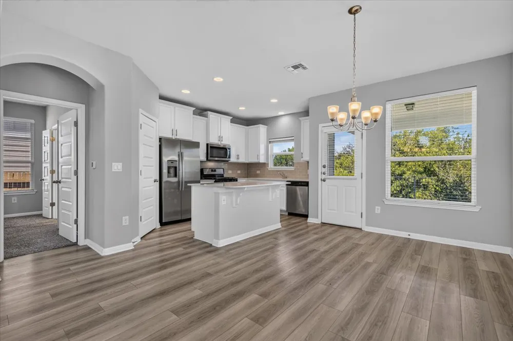 11200 El Capitan Drive Austin, TX 78747