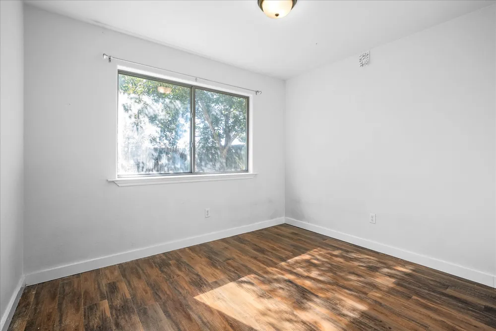 Address Not Shown Lockhart, TX 78644