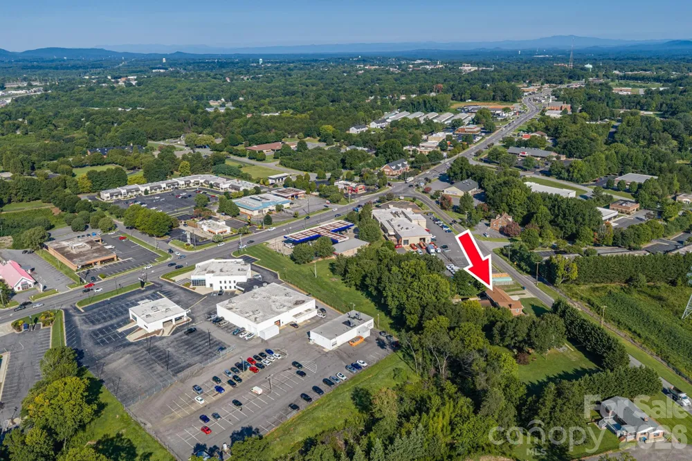 1306 11th Avenue SE Hickory, NC 28602