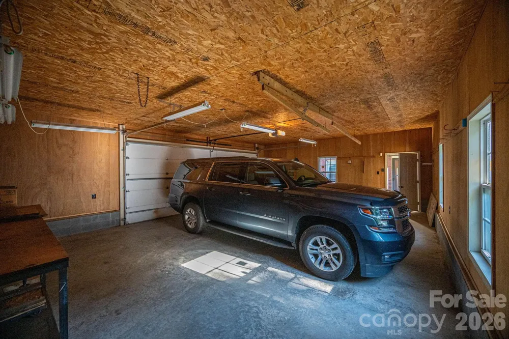 1306 11th Avenue SE Hickory, NC 28602