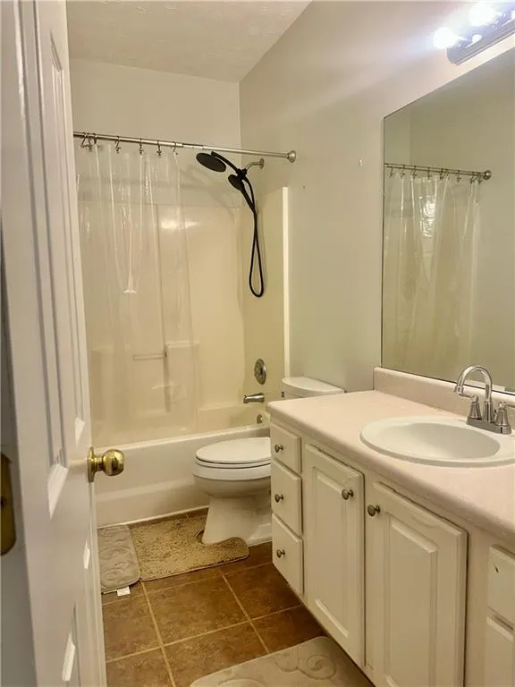 1815 Jeffery Court Riverdale, GA 30296