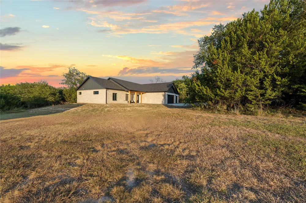 201 Private Road 4296 Clifton, TX 76634