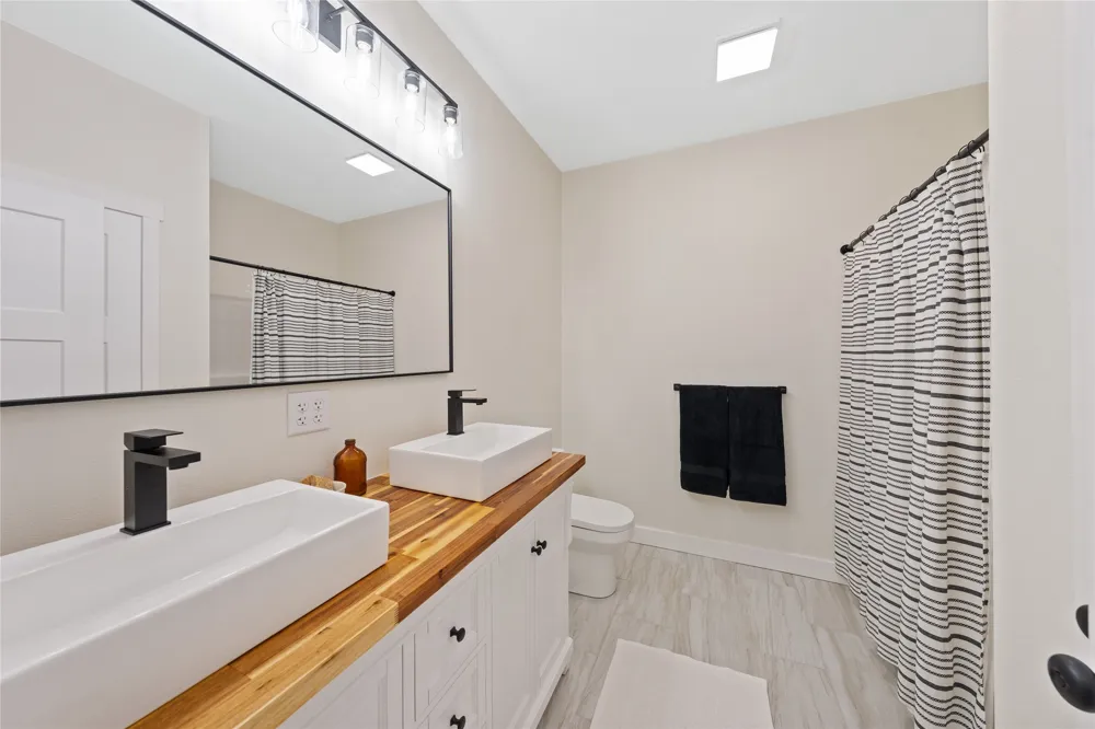 201 Private Road 4296 Clifton, TX 76634