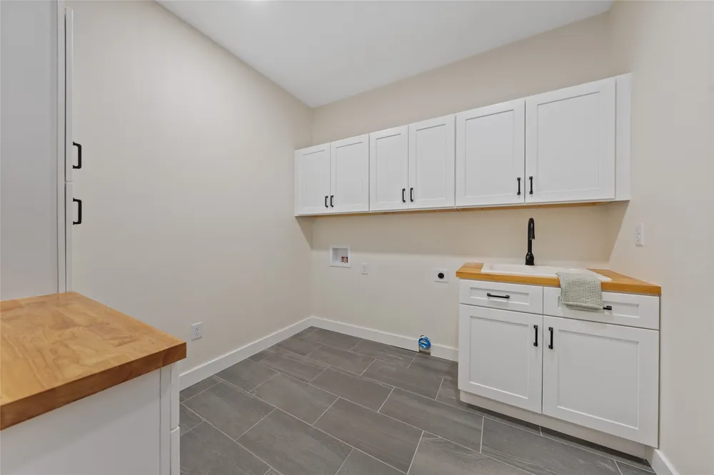 201 Private Road 4296 Clifton, TX 76634