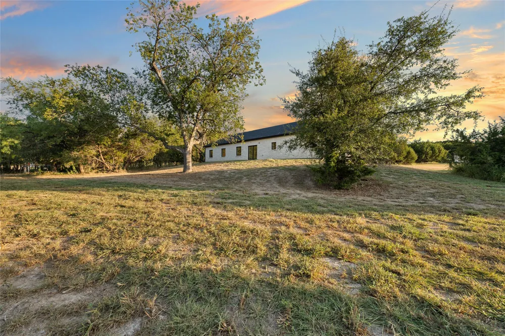 201 Private Road 4296 Clifton, TX 76634