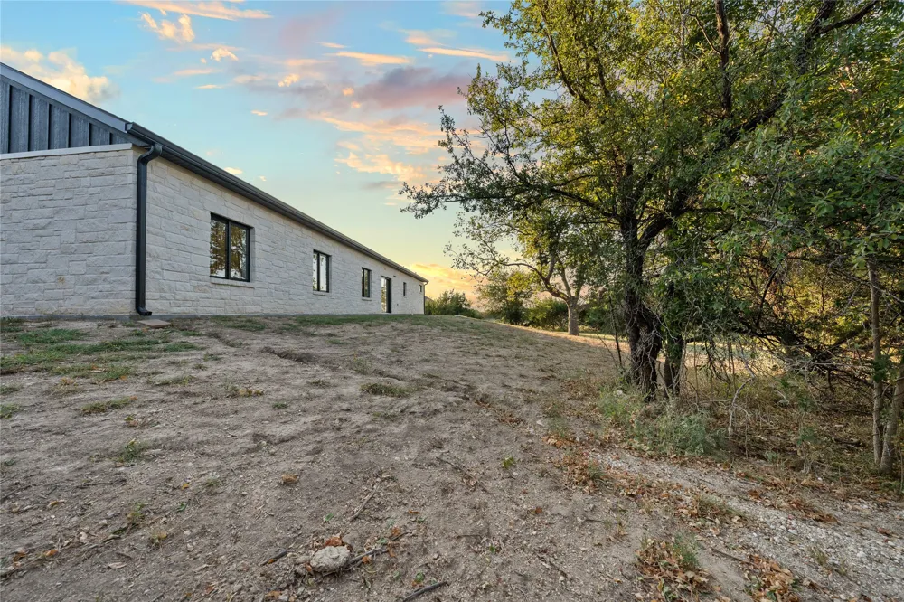 201 Private Road 4296 Clifton, TX 76634