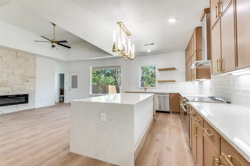 3913 Blue Ridge Boulevard Dallas, TX 75233
