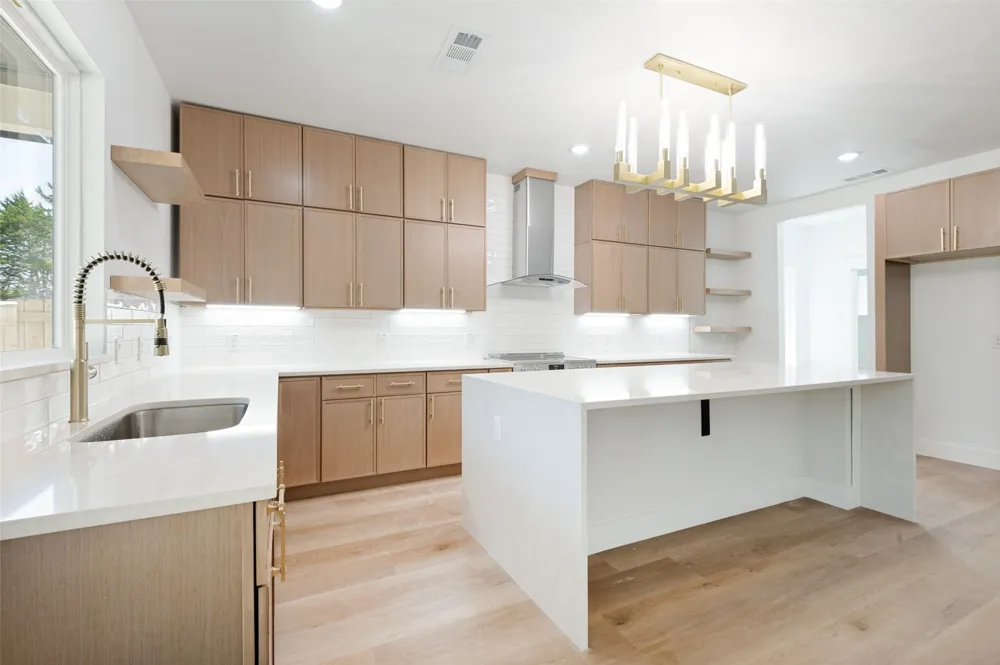 3913 Blue Ridge Boulevard Dallas, TX 75233