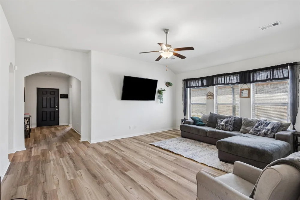 3008 Watercrest Drive Sanger, TX 76266