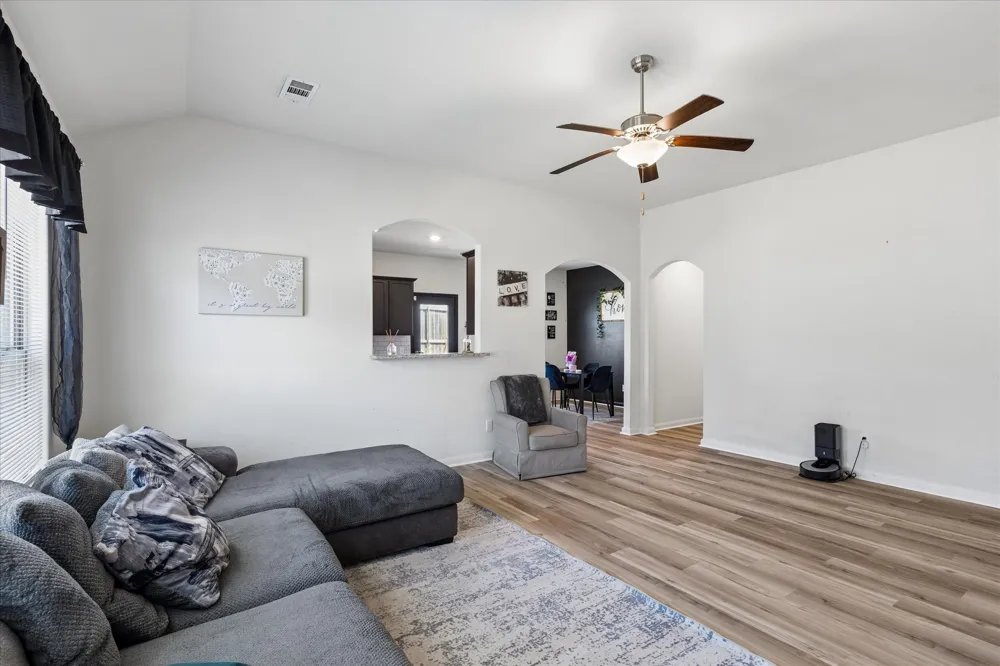 3008 Watercrest Drive Sanger, TX 76266